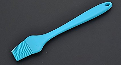 SophyZiQ High temperature Silicone Basting Brush baking tool.